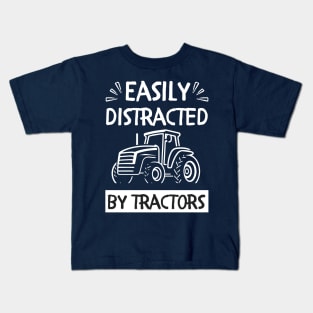 Funny farmer Easily distracted by tractors Kids T-Shirt